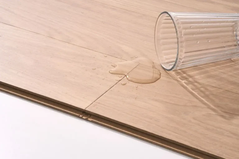 Low resolution-5GDRY_Woodura_Water-on-joint_10